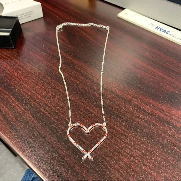 Avon sparkling holiday pendant necklace candy cane silvertone 21” NIB - Picture 5 of 6